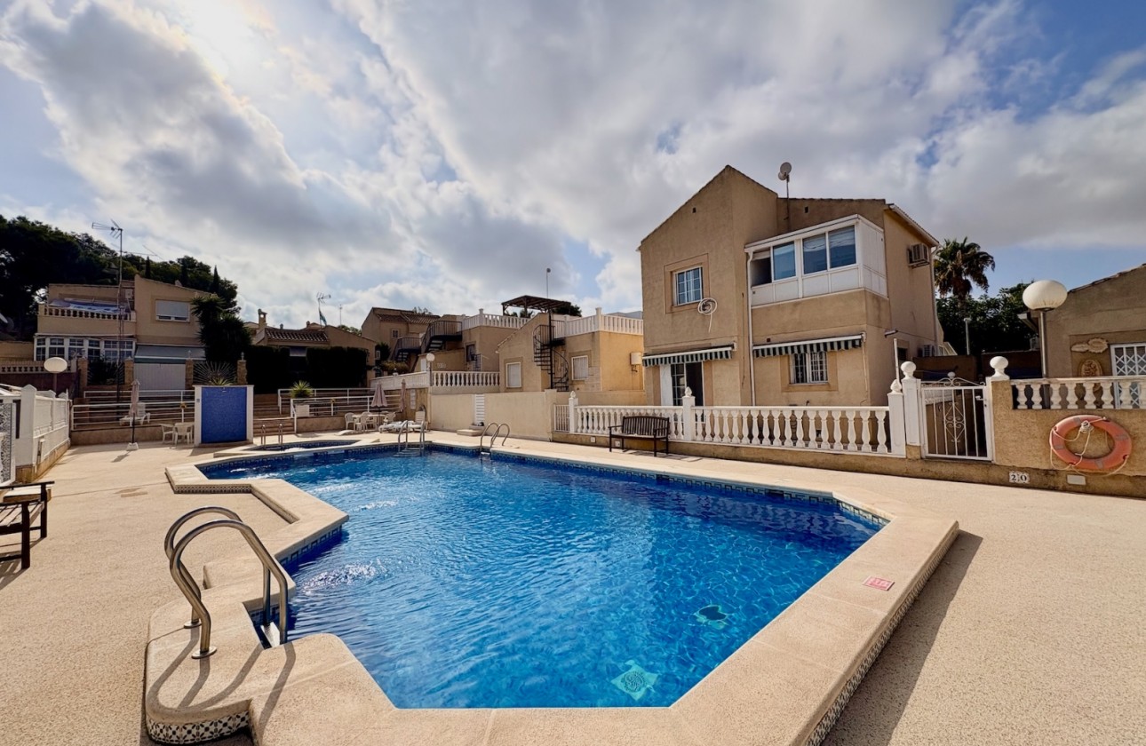 Reventa - Chalet Independiente - Orihuela - Los Balcones - Los Altos del Edén
