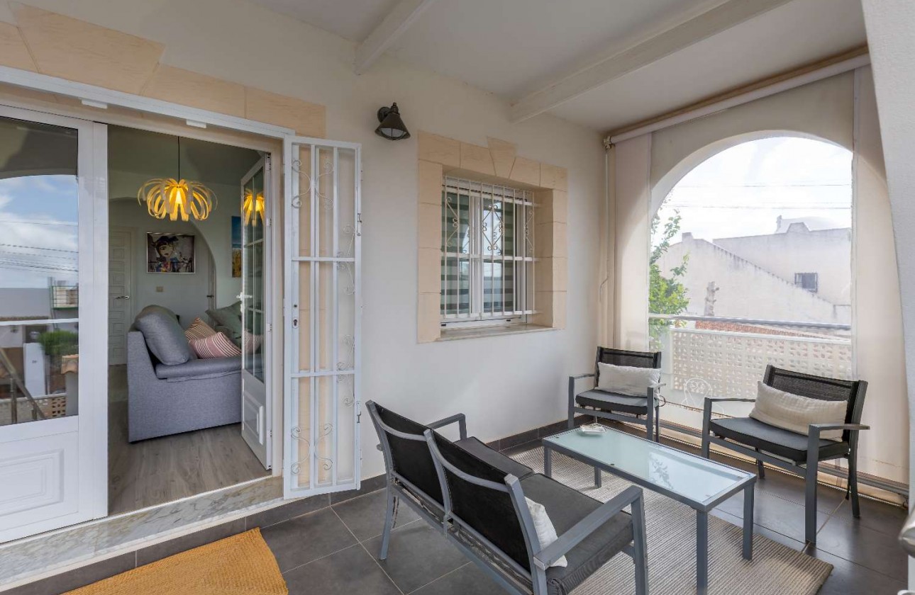 Reventa - Chalet Independiente - Orihuela