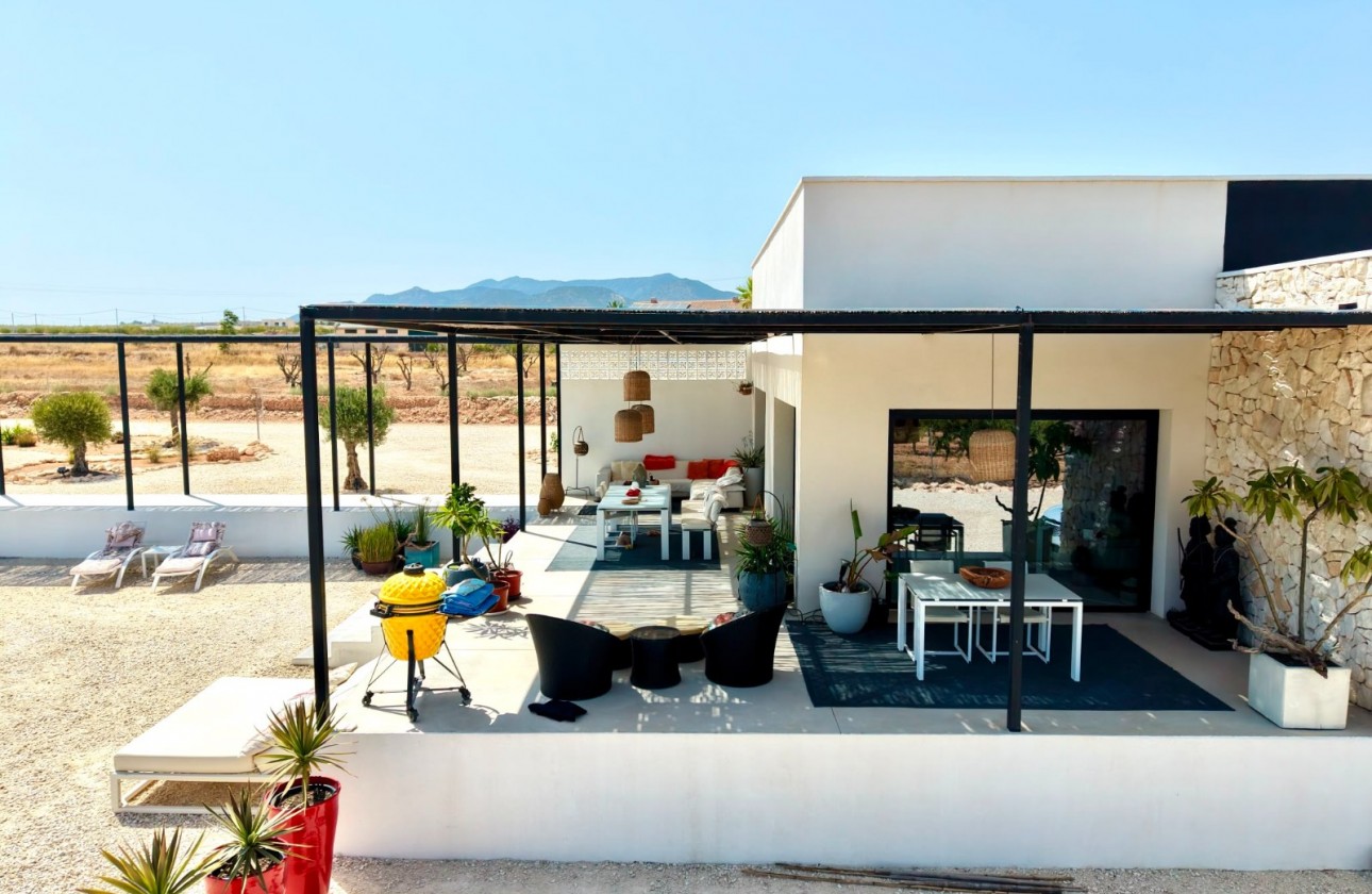 Reventa - Chalet Independiente - Pinoso