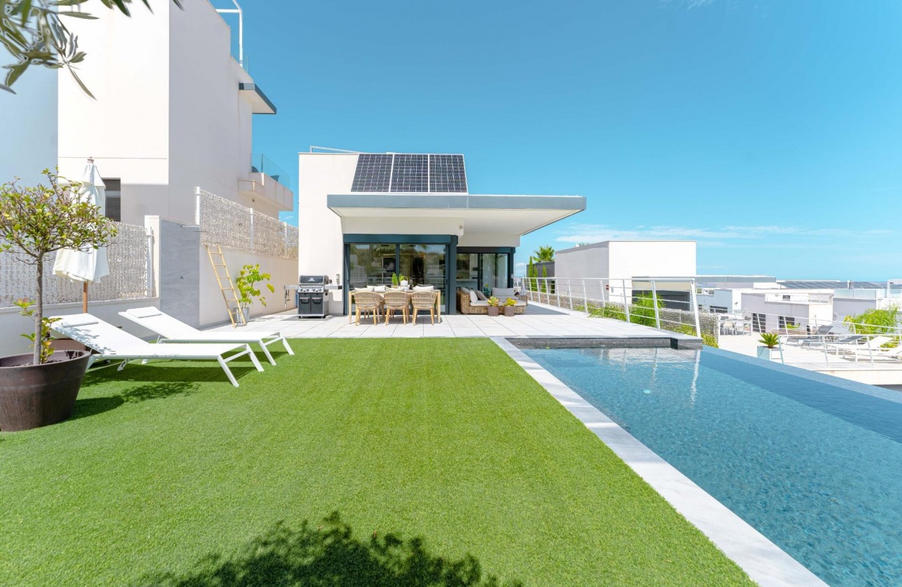 Reventa - Chalet Independiente - San Miguel de Salinas - Bellavista