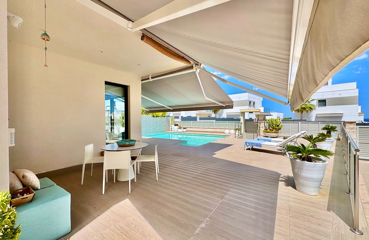 Reventa - Chalet Independiente - San Miguel de Salinas