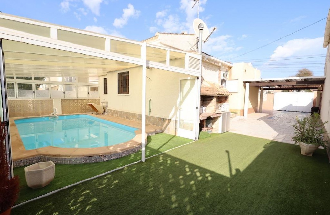 Reventa - Chalet Independiente - Torrevieja - La Siesta - El Salado -  Torreta