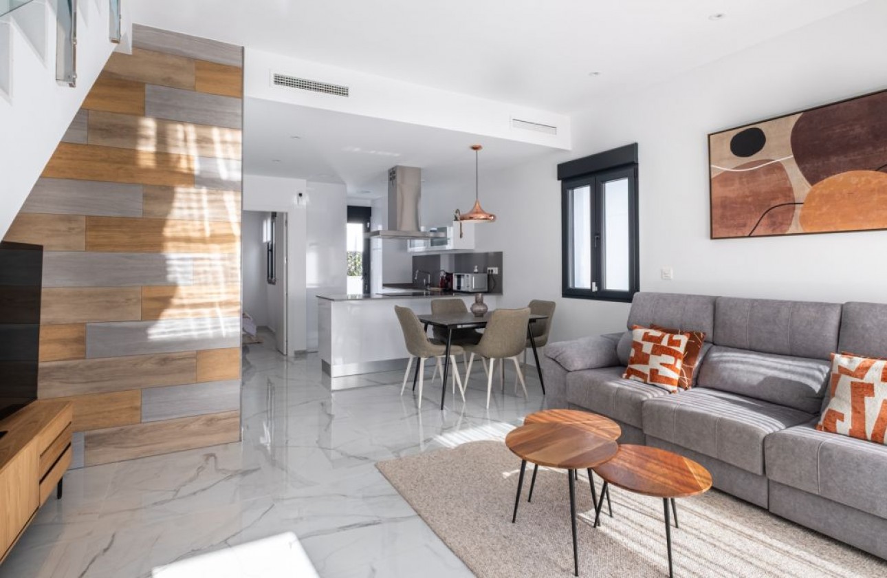 Reventa - Chalet Independiente - Torrevieja