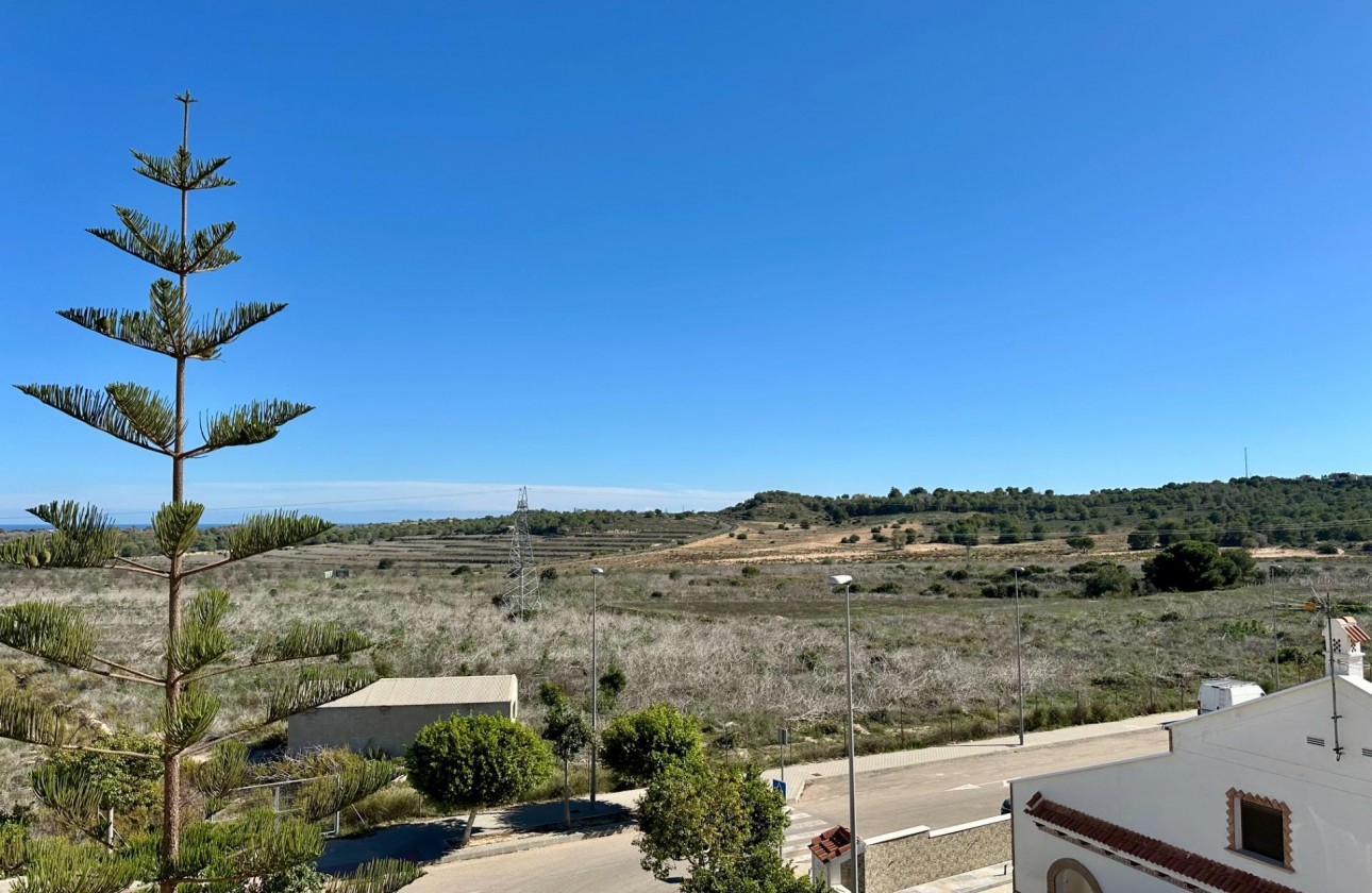 Reventa - Chalet Pareado - San Miguel de Salinas