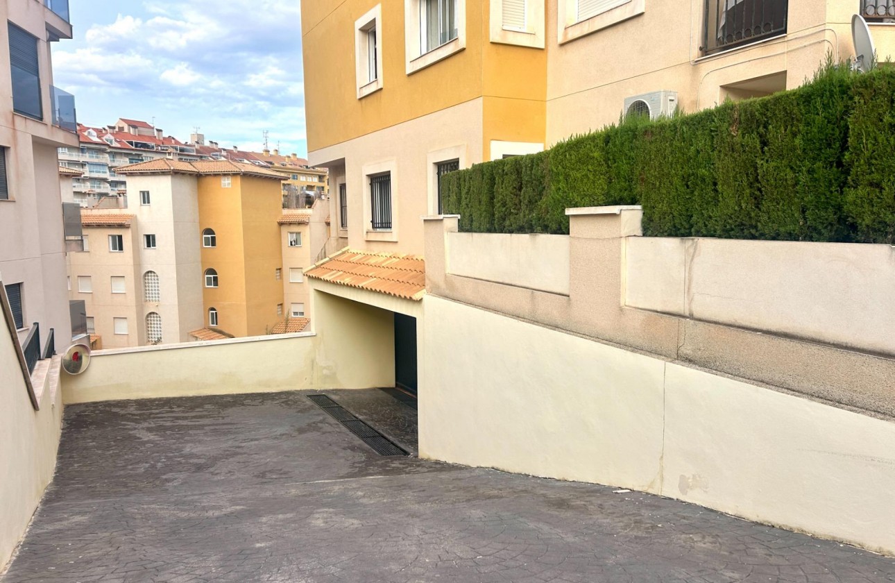 Reventa - Garaje - Orihuela Costa - Altos de campoamor