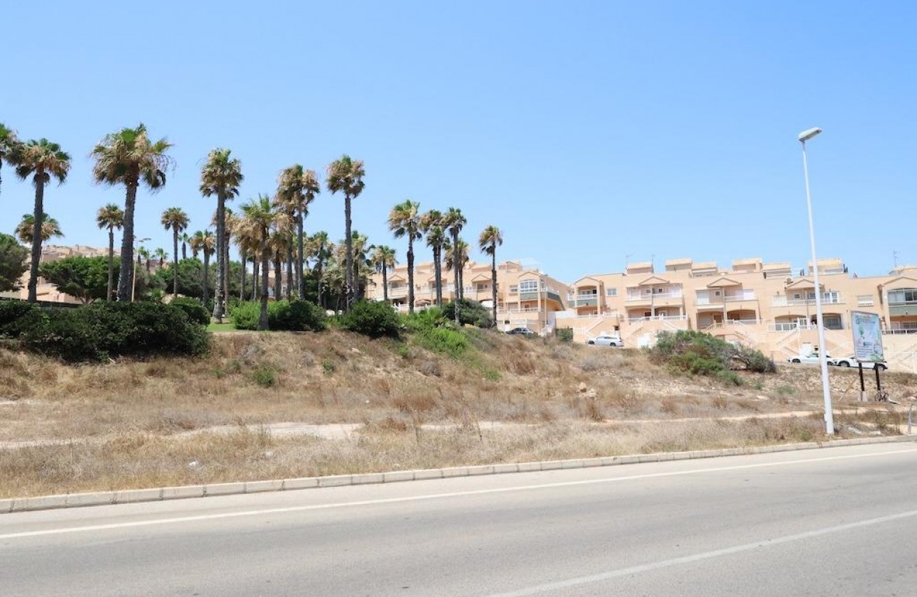 Reventa - Parcela / Terreno - Torrevieja - Torrelamata - La Mata