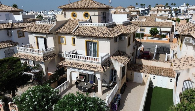 Semi Detached Villa - Odsprzedaż - Orihuela Costa - Lomas de Cabo Roig
