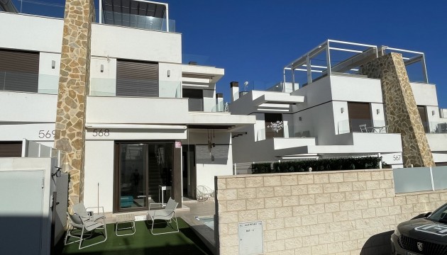 Semi Detached Villa - Wiederverkauf - Orihuela Costa - Villamartín
