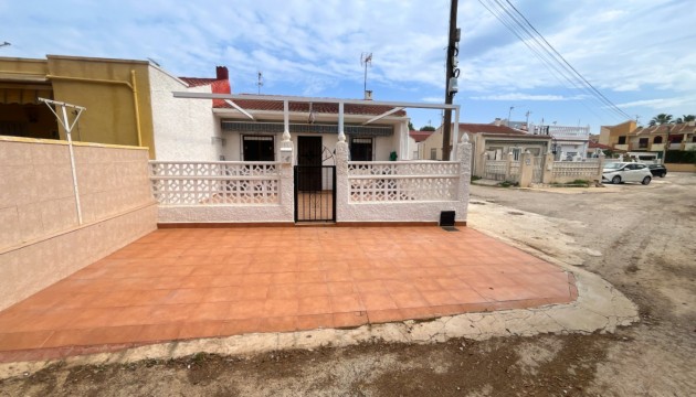 Semi Detached Villa - Wiederverkauf - Torrevieja - Torrevieja