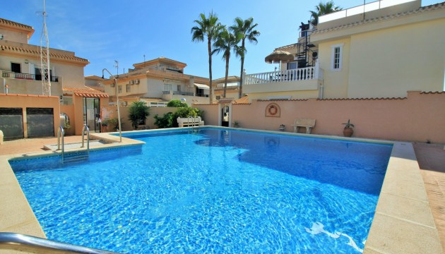 Stadthaus - Wiederverkauf - Orihuela Costa - Playa Flamenca