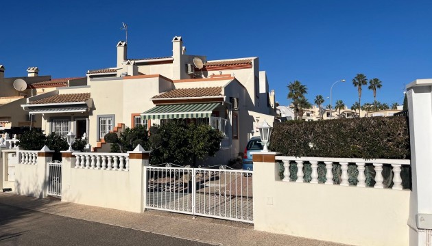 Stadthaus - Wiederverkauf - Orihuela Costa - Playa Flamenca