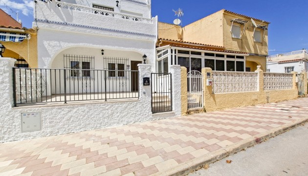 Townhouse - Resale - La Marina - La Marina
