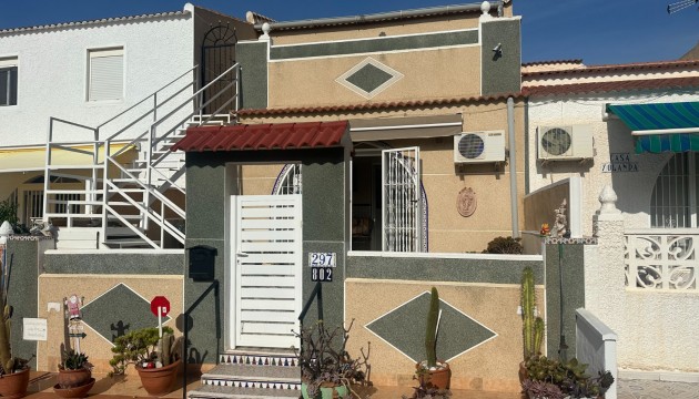 Townhouse - Resale - San Luis - San Luis, Torrevieja