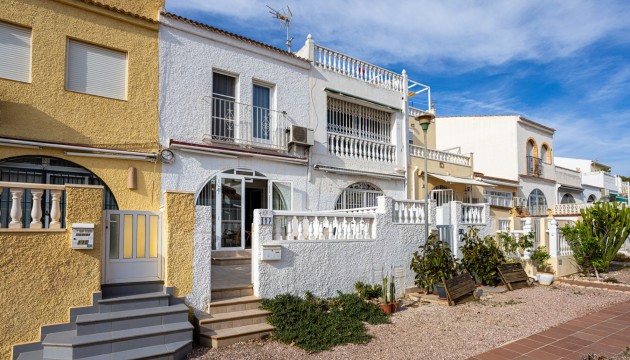 Townhouse - Resale - Torrevieja - La Siesta - El Salado -  Torreta