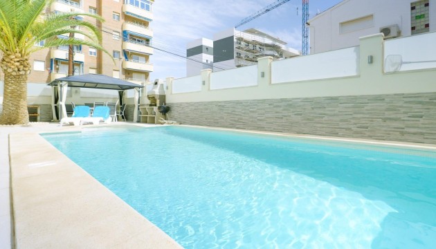 Townhouse - Resale - Torrevieja - Punta Prima