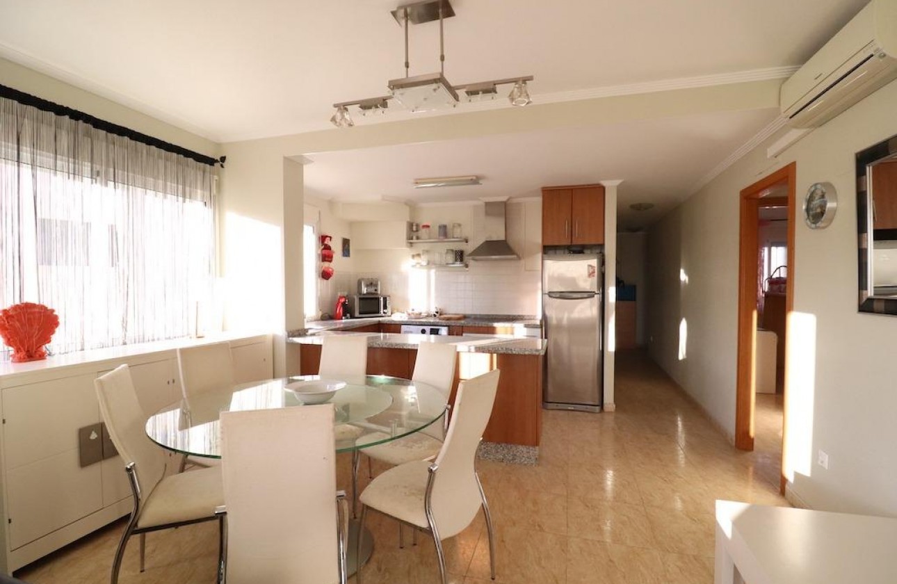 Videresalg - Apartment - Orihuela Costa - Campoamor