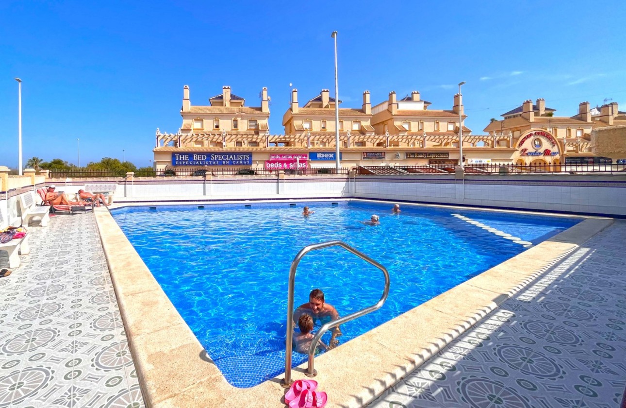 Videresalg - Apartment - Orihuela Costa - La Zenia