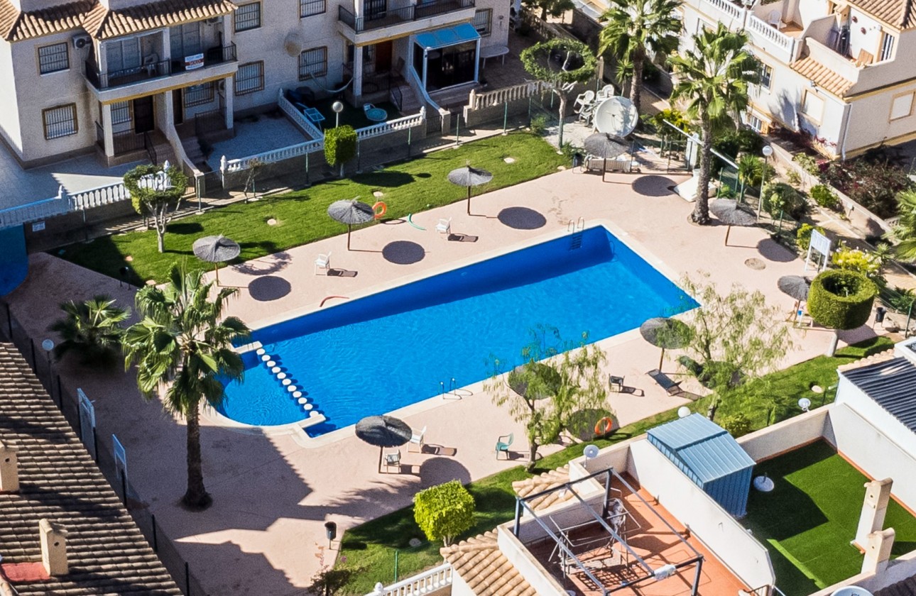 Videresalg - Apartment - Orihuela Costa - Villamartín