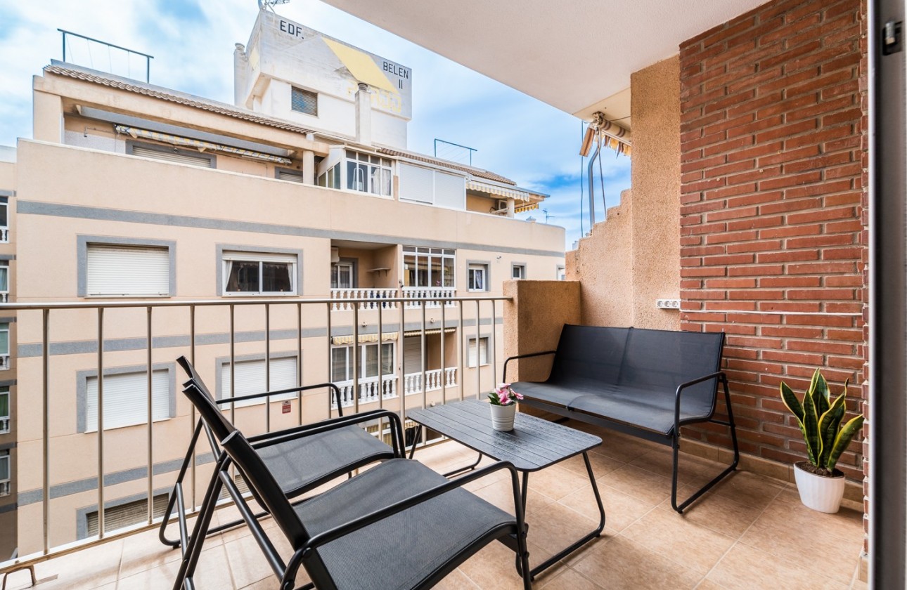 Videresalg - Apartment - Torrevieja - El Acequión - Los Náufragos