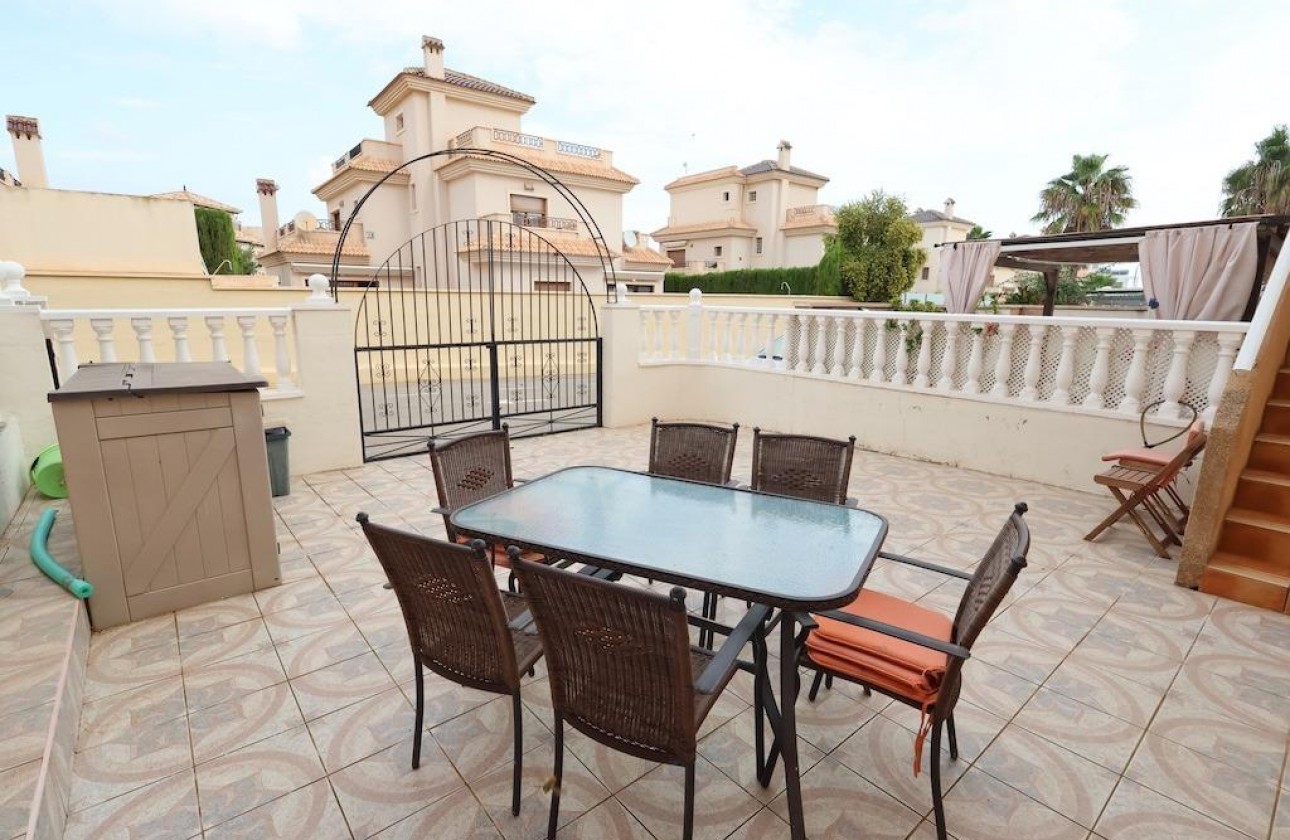 Videresalg - Bungalow - Orihuela Costa - La Zenia