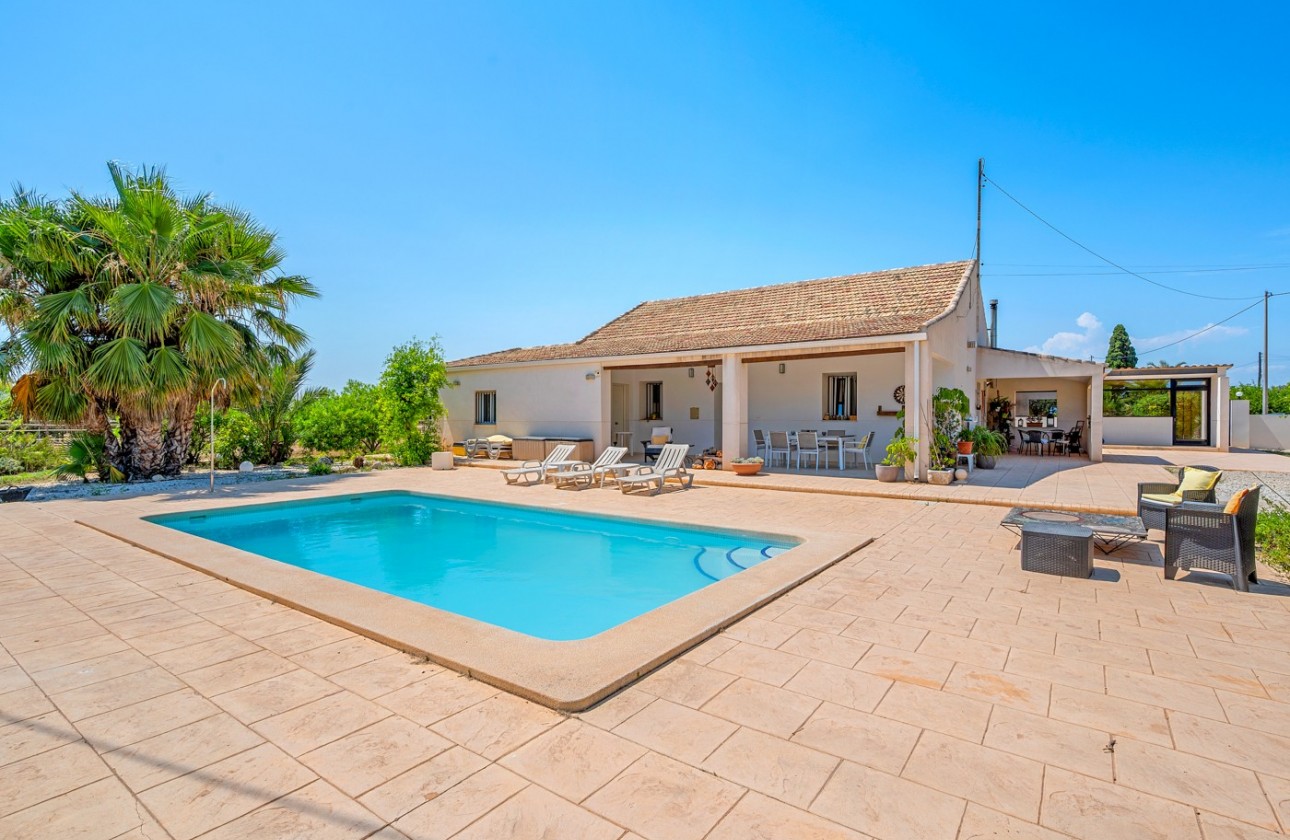 Videresalg - Country House - Elche
