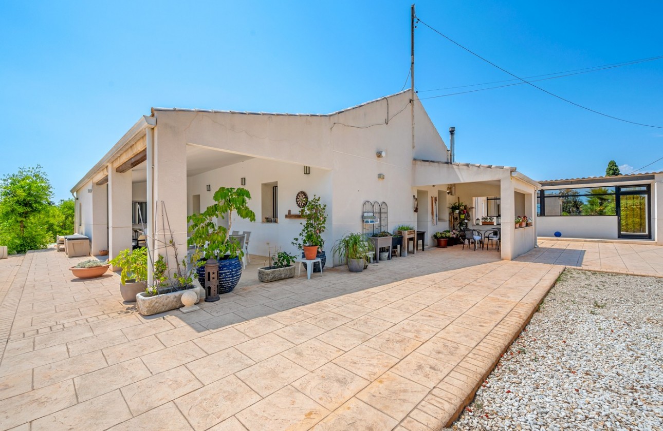 Videresalg - Country House - Elche