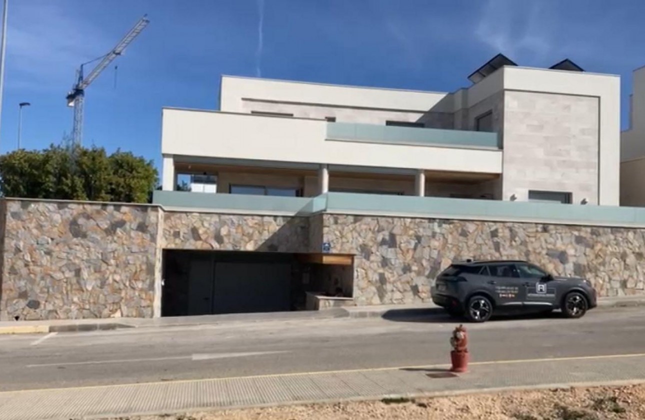 Videresalg - Detached Villa - Benijófar - Benijofar