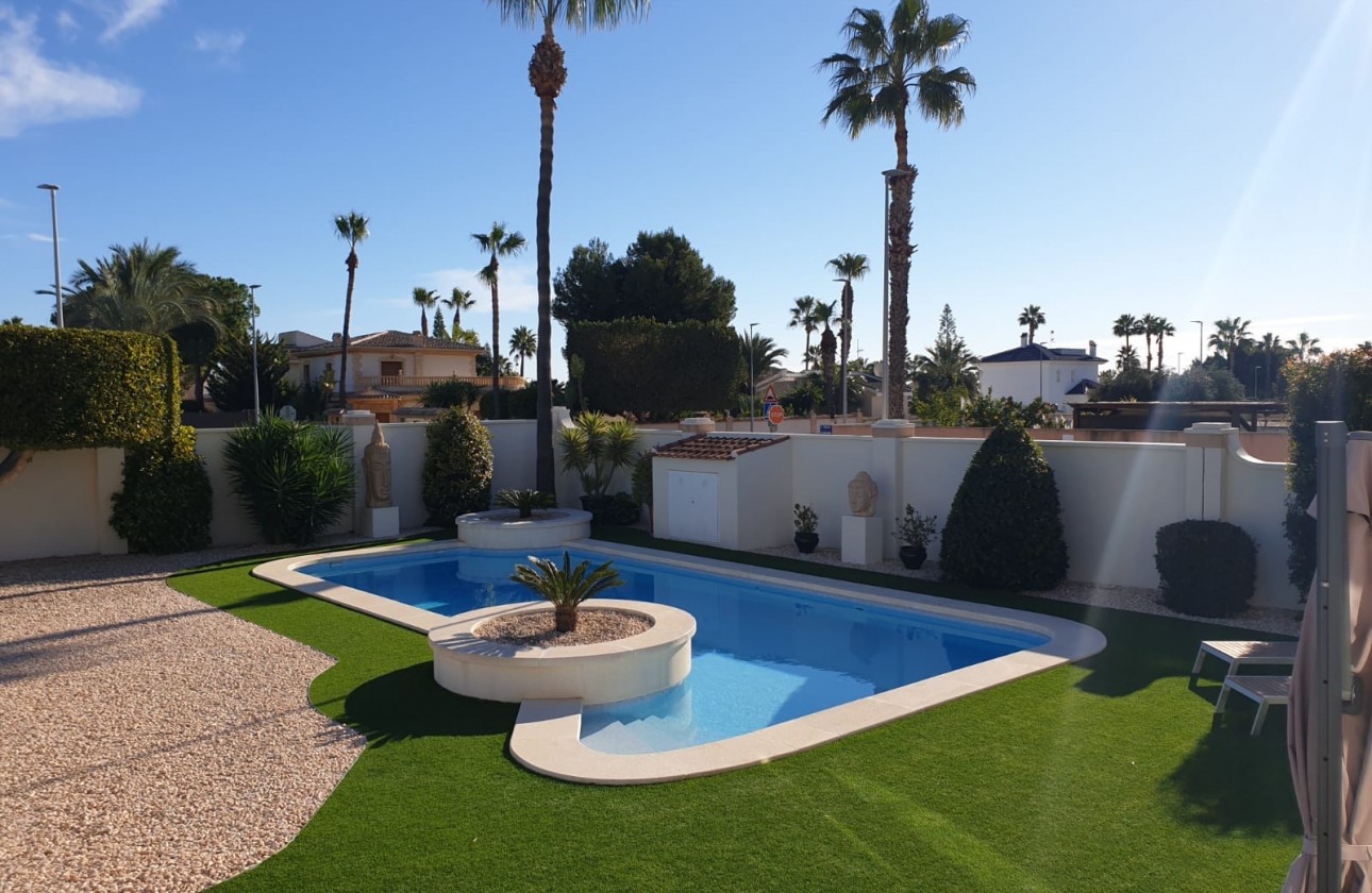 Videresalg - Detached Villa - Ciudad Quesada - Doña Pepa