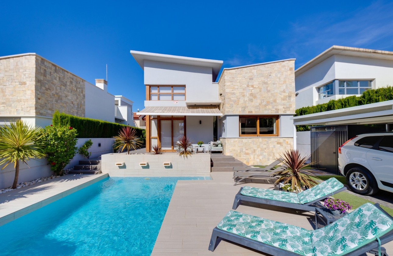 Videresalg - Detached Villa - Ciudad Quesada - Doña Pepa