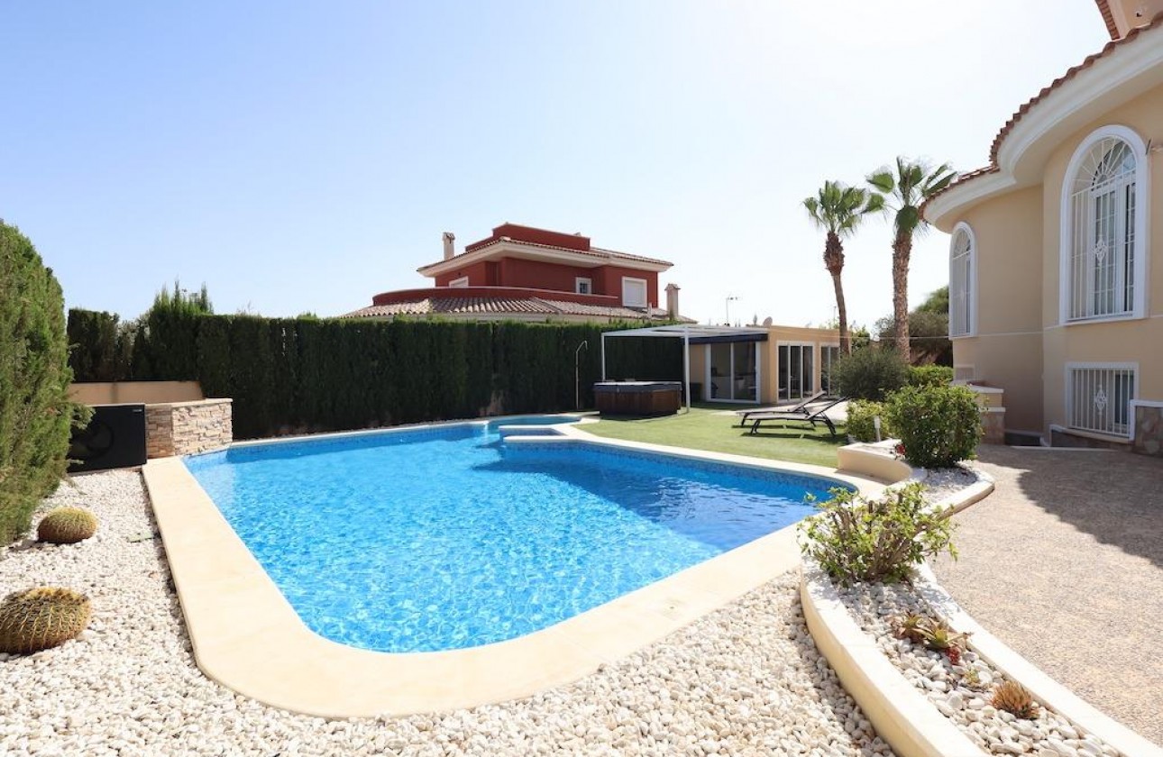 Videresalg - Detached Villa - Ciudad Quesada