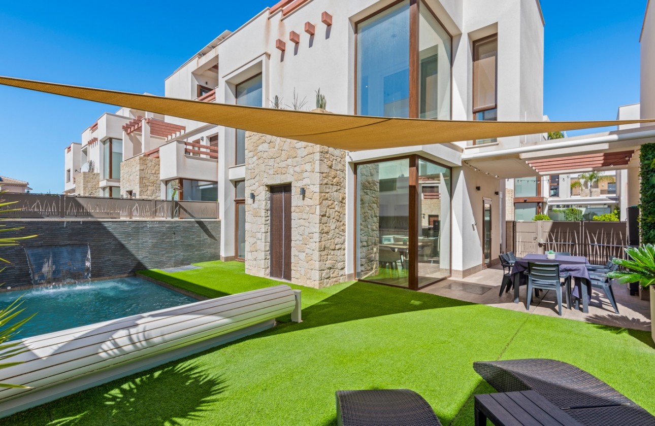 Videresalg - Detached Villa - Ciudad Quesada