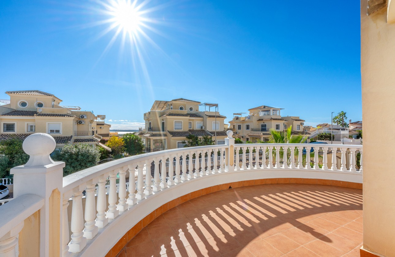 Videresalg - Detached Villa - Ciudad Quesada