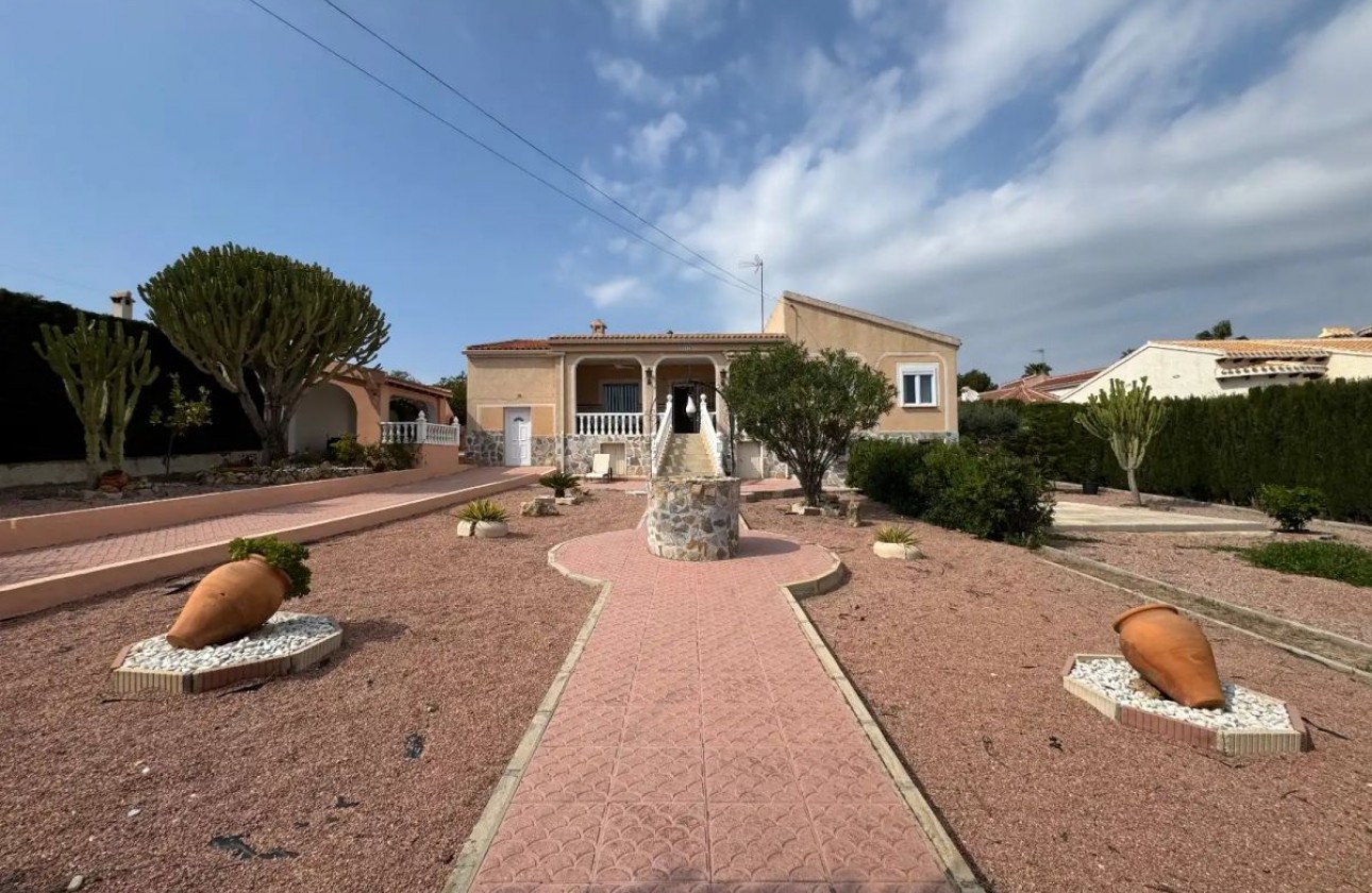 Videresalg - Detached Villa - Ciudad Quesada