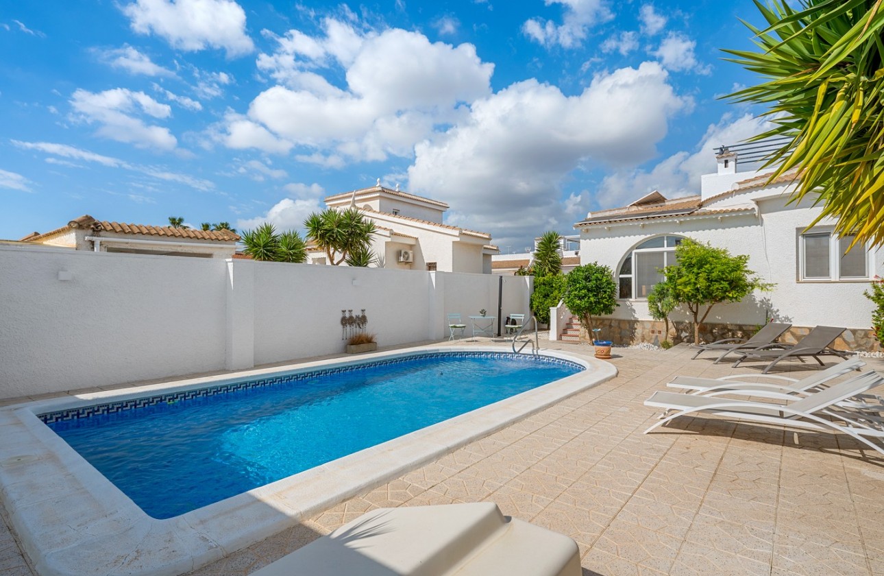 Videresalg - Detached Villa - Ciudad Quesada