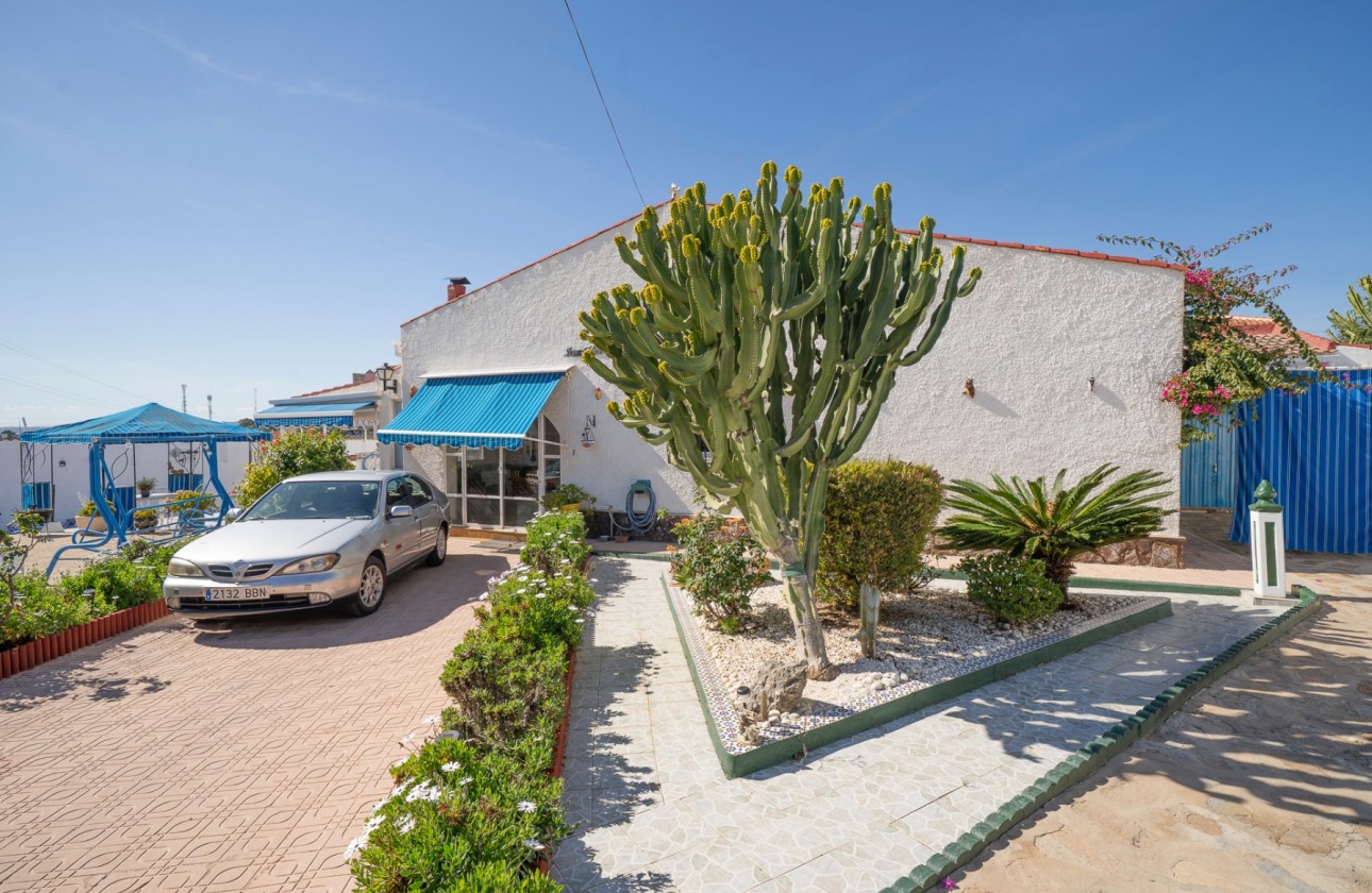 Videresalg - Detached Villa - Ciudad Quesada