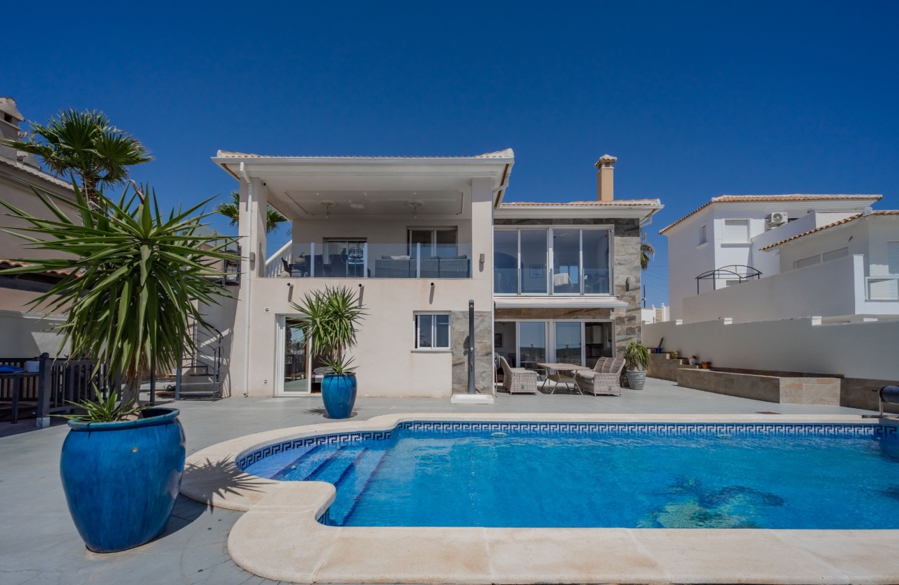 Videresalg - Detached Villa - Ciudad Quesada