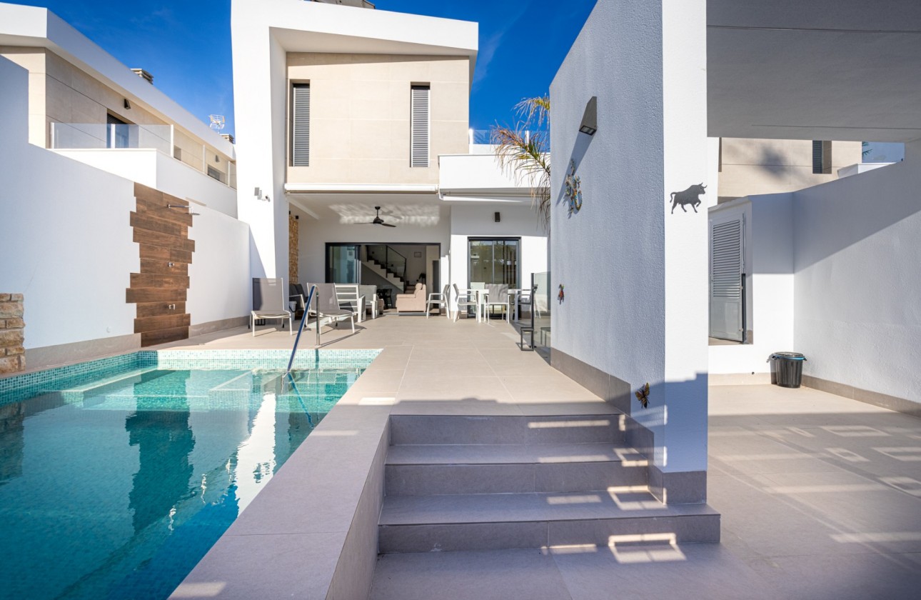 Videresalg - Detached Villa - Dolores