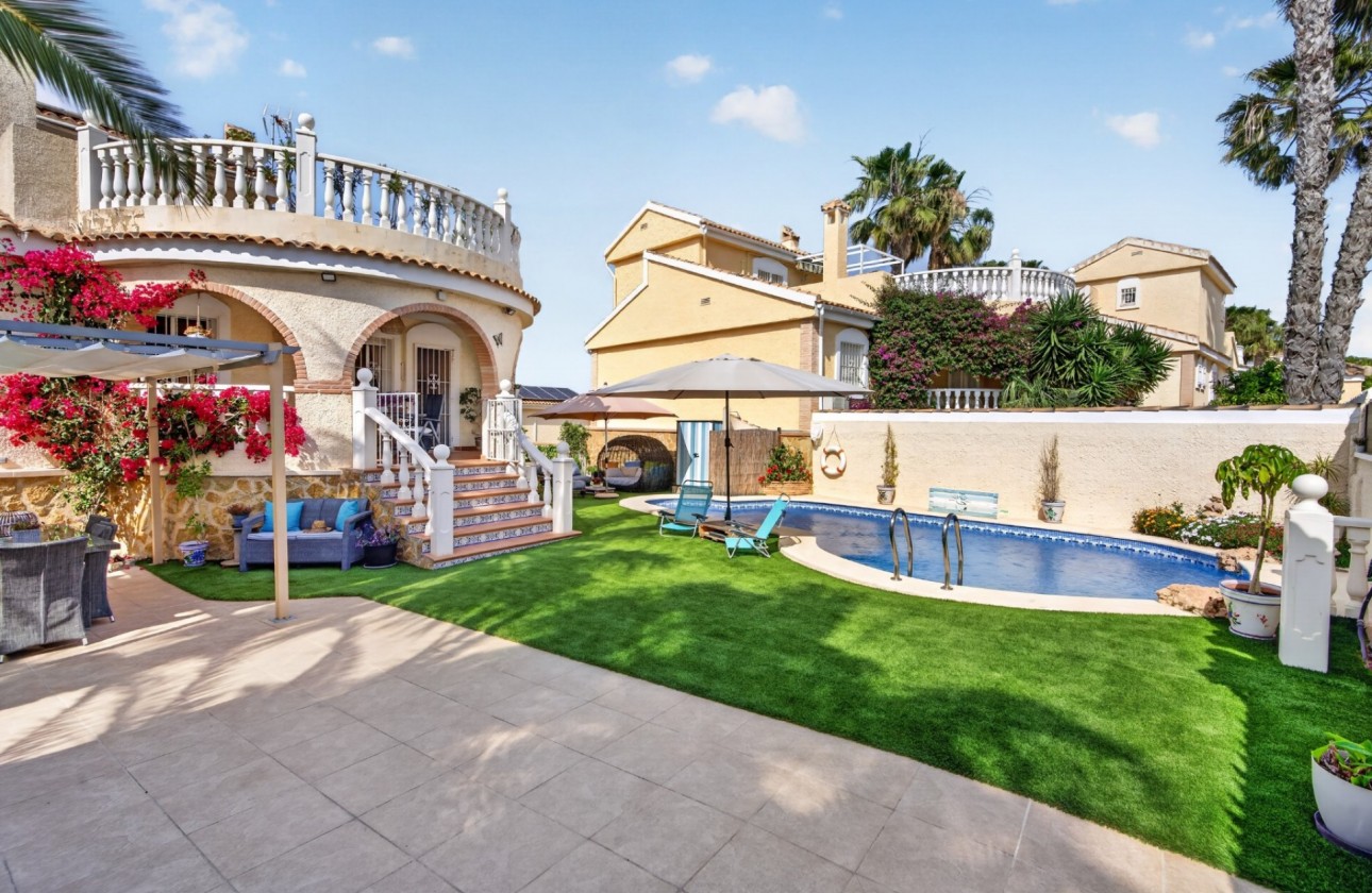 Videresalg - Detached Villa - Gran Alacant
