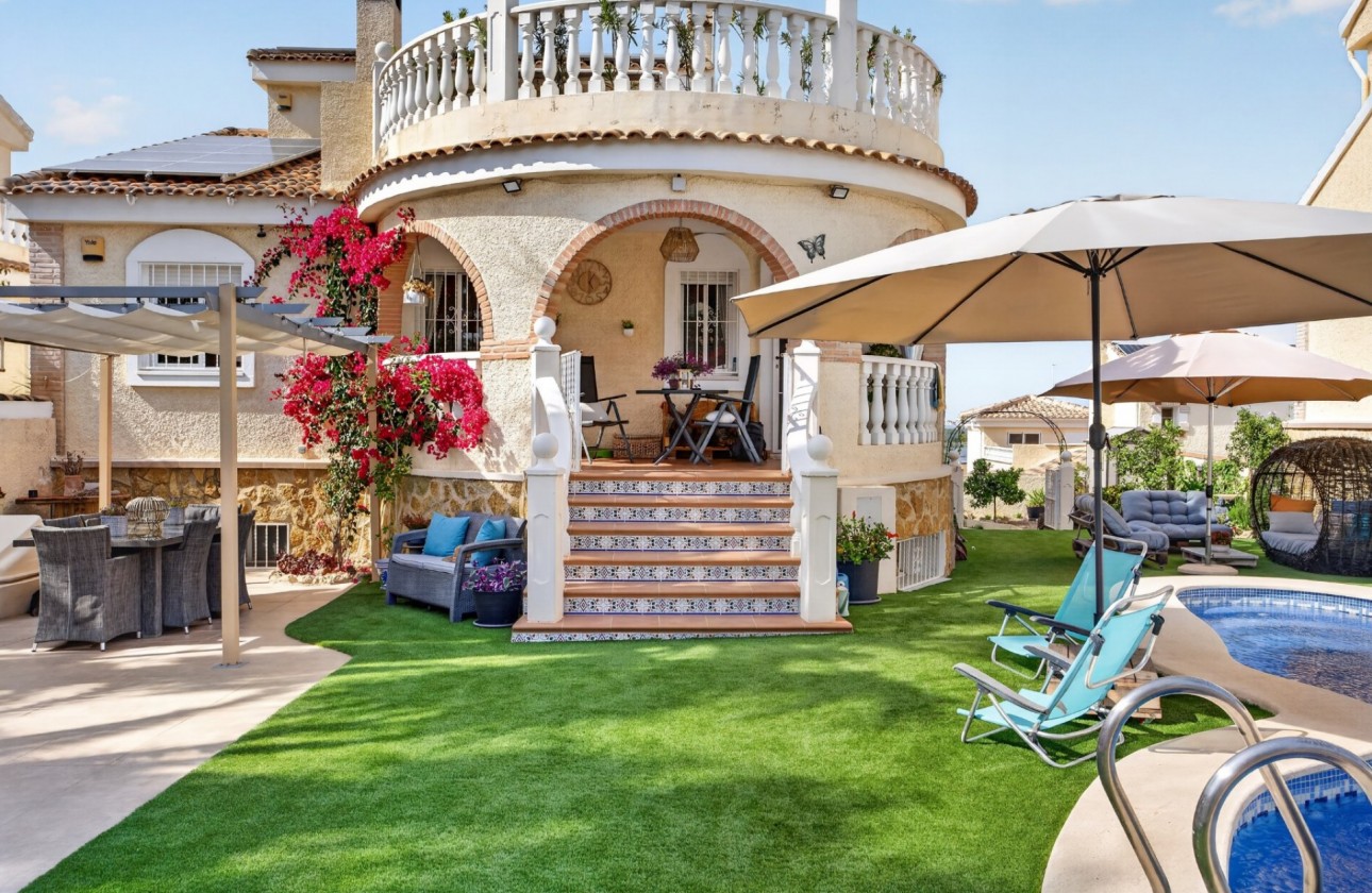 Videresalg - Detached Villa - Gran Alacant