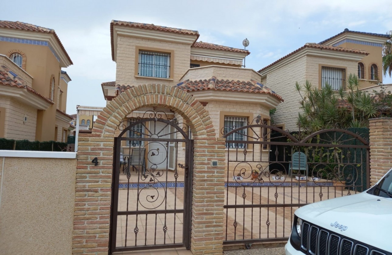 Videresalg - Detached Villa - Guardamar del Segura - El Raso