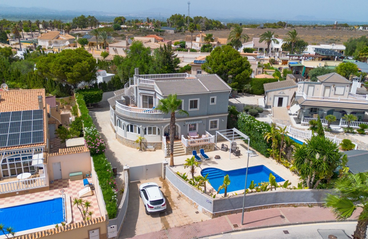 Videresalg - Detached Villa - La Marina