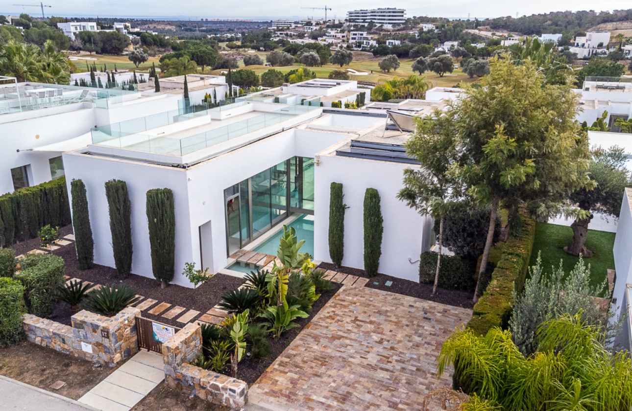 Videresalg - Detached Villa - Las Colinas Golf