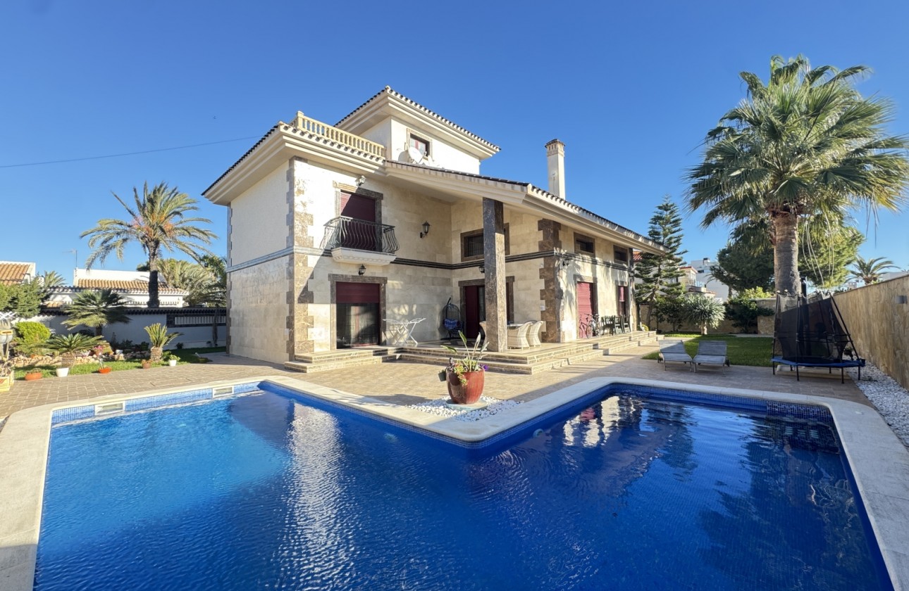 Videresalg - Detached Villa - Orihuela Costa - Cabo Roig
