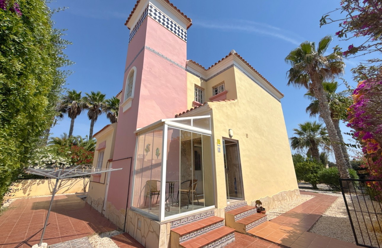 Videresalg - Detached Villa - Orihuela Costa - Cabo Roig