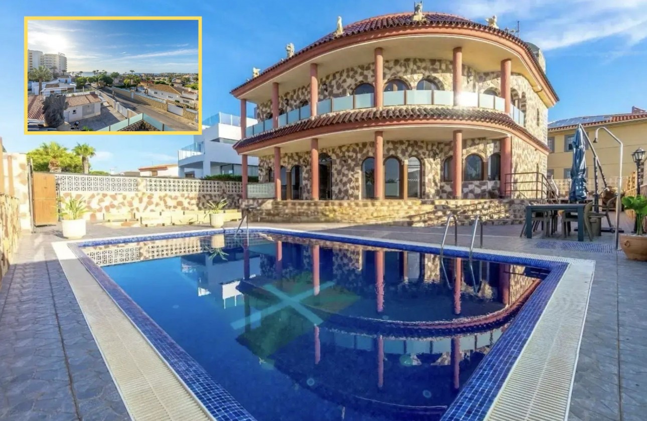 Videresalg - Detached Villa - Orihuela Costa - La Zenia
