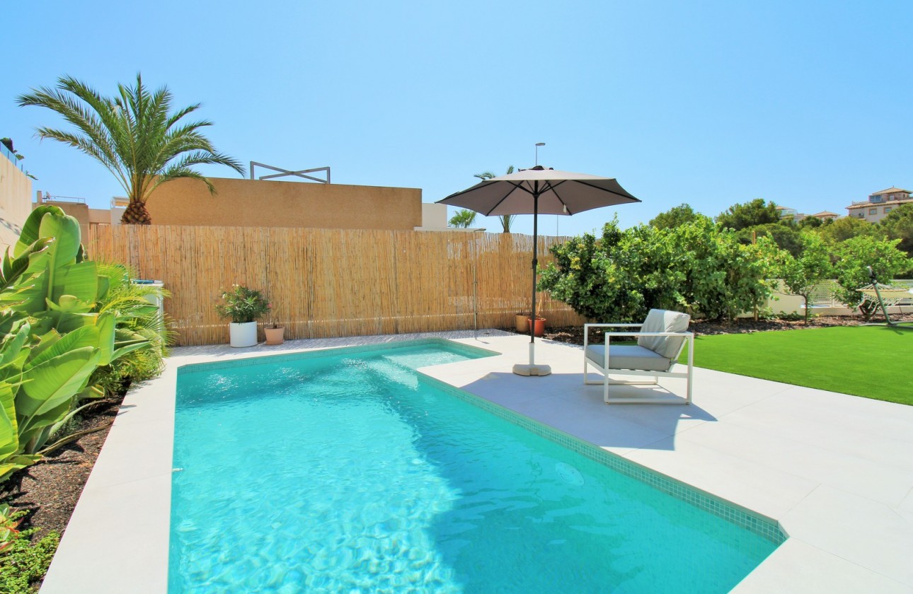 Videresalg - Detached Villa - Orihuela Costa - La Zenia