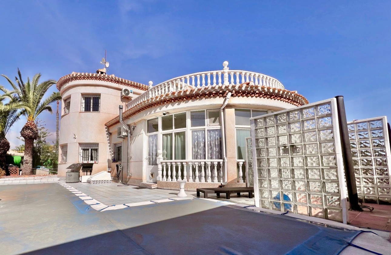 Videresalg - Detached Villa - Orihuela Costa - La Zenia