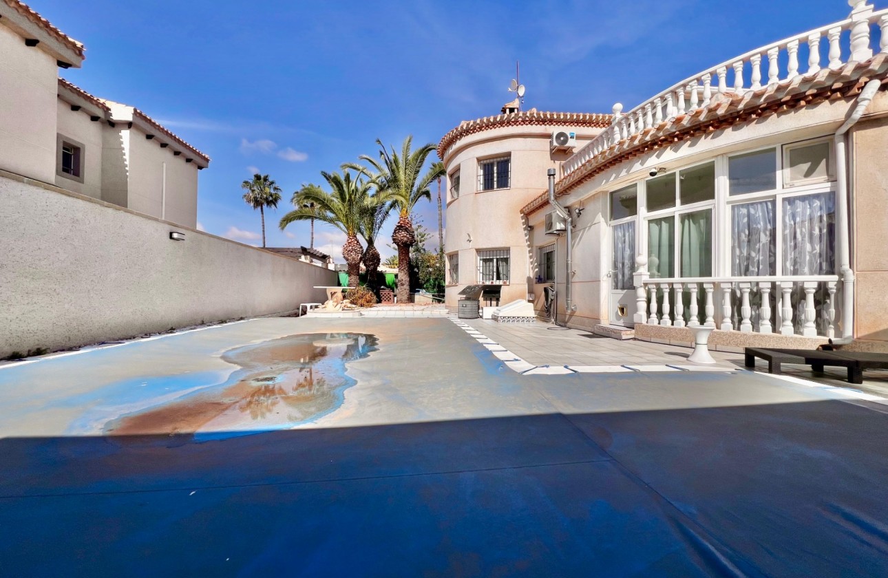 Videresalg - Detached Villa - Orihuela Costa - La Zenia