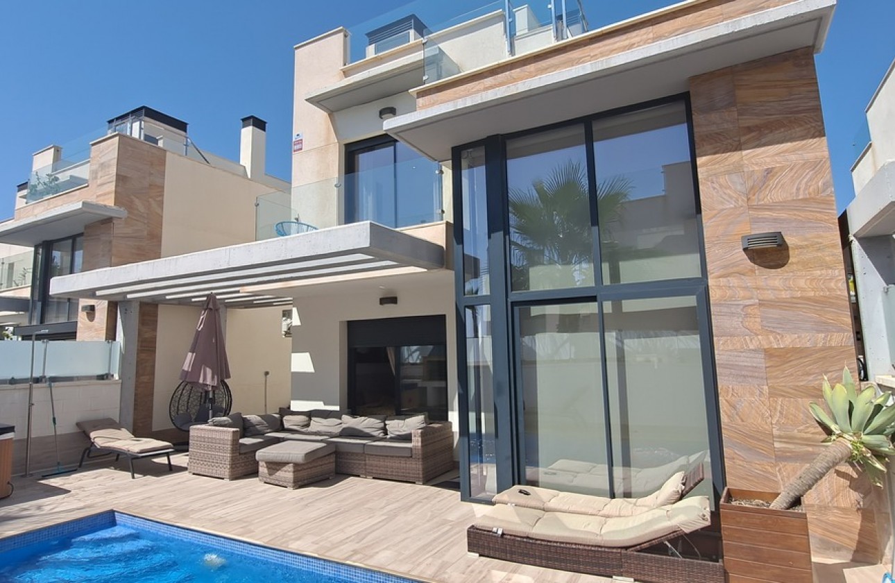 Videresalg - Detached Villa - Orihuela Costa - Lomas de Cabo Roig