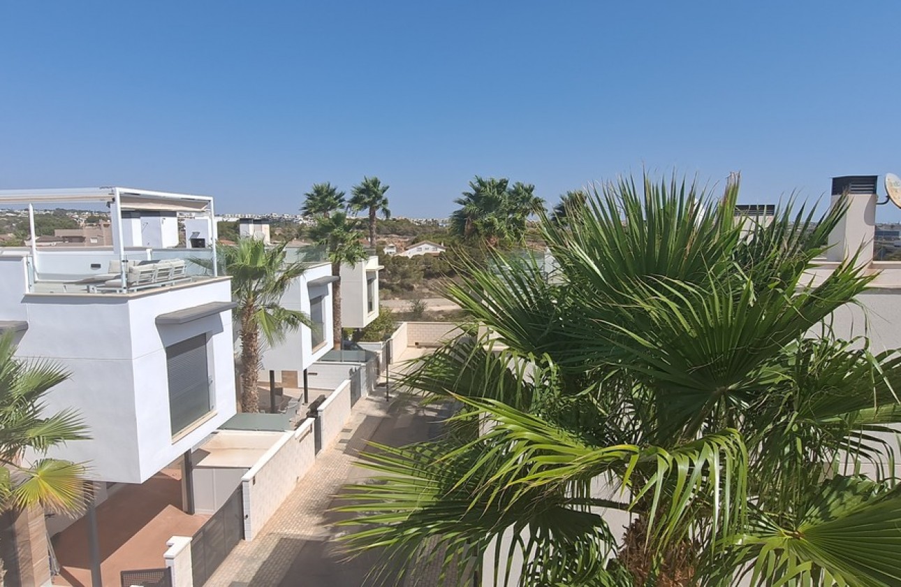 Videresalg - Detached Villa - Orihuela Costa - Lomas de Cabo Roig